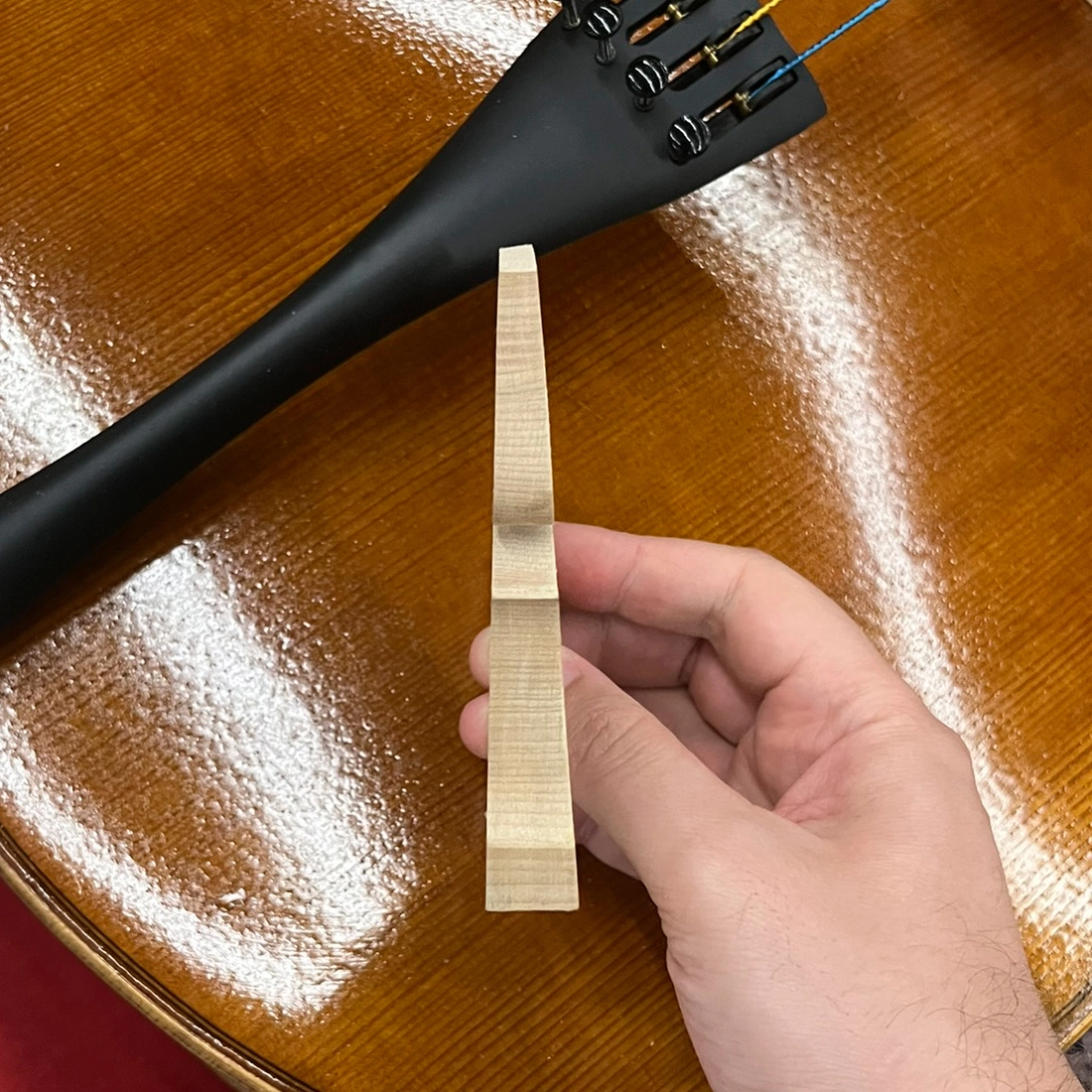 Cavalete Violoncelo Tarttan Belga 4/4