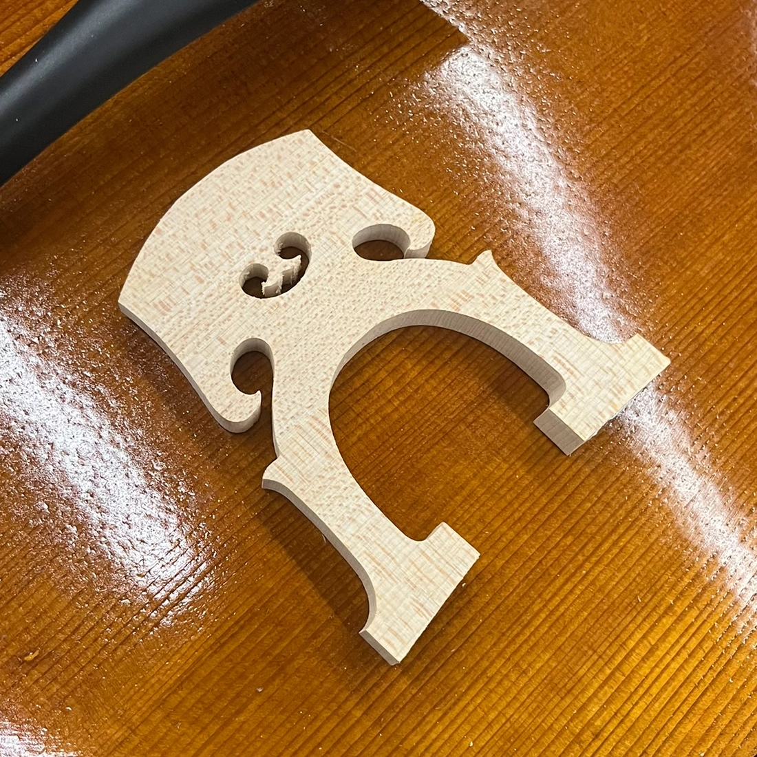 Cavalete Violoncelo Tarttan Belga 4/4 - kit 3