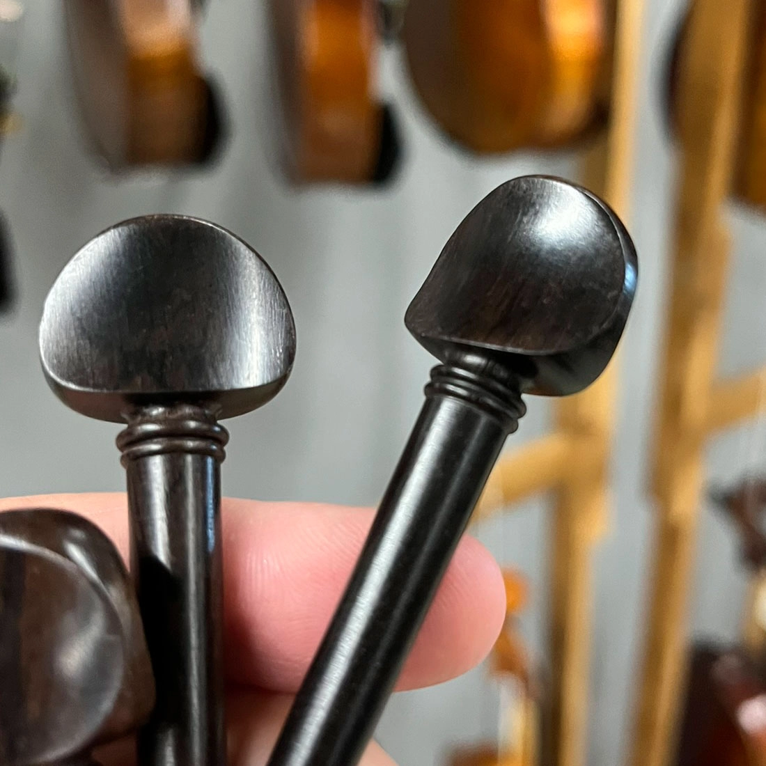 Cravelha Violino Ébano Standard 3/4 Tarttan