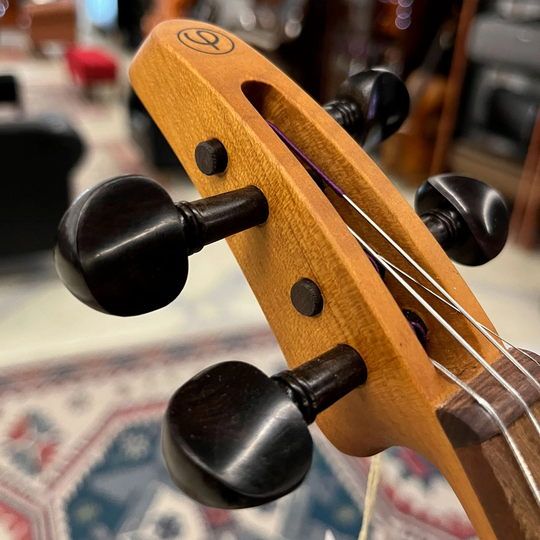 Cravelha Violino Ébano Standard 3/4 Tarttan