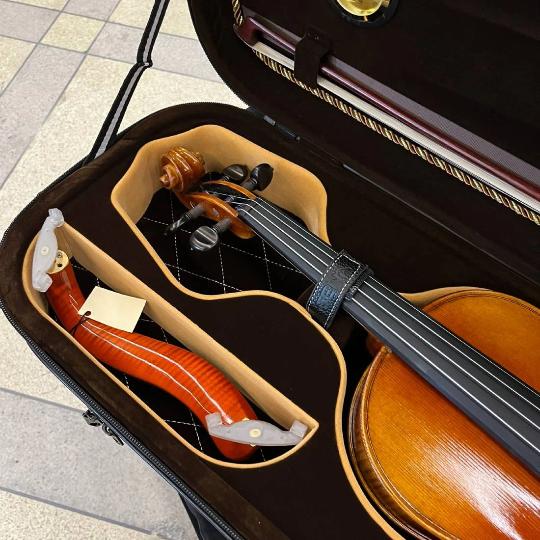 Estojo Case Violino Bena VN22E Black