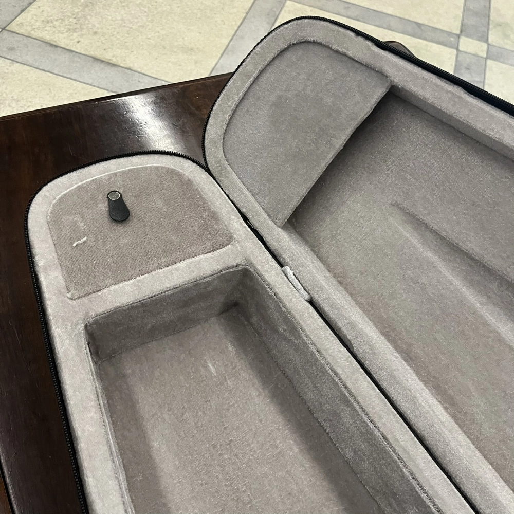 Estojo Case Viola Tarttan Gota Cinza 39 à 40,5cm - Usado U117