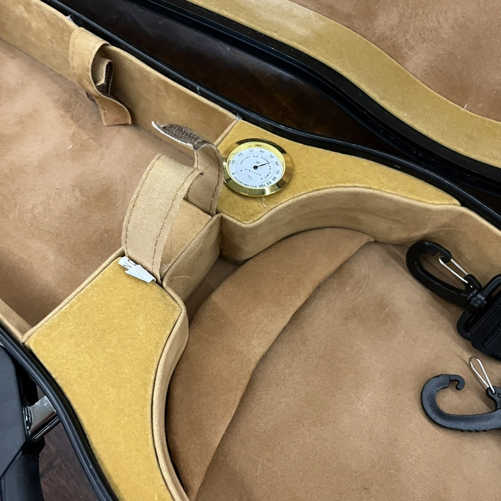 Estojo Case Violino Antoni Marsale Fibra Formato Matt Black - Avaria U132 Estojo Case Violino Antoni Marsale Fibra Formato Matt Black - Avaria U132