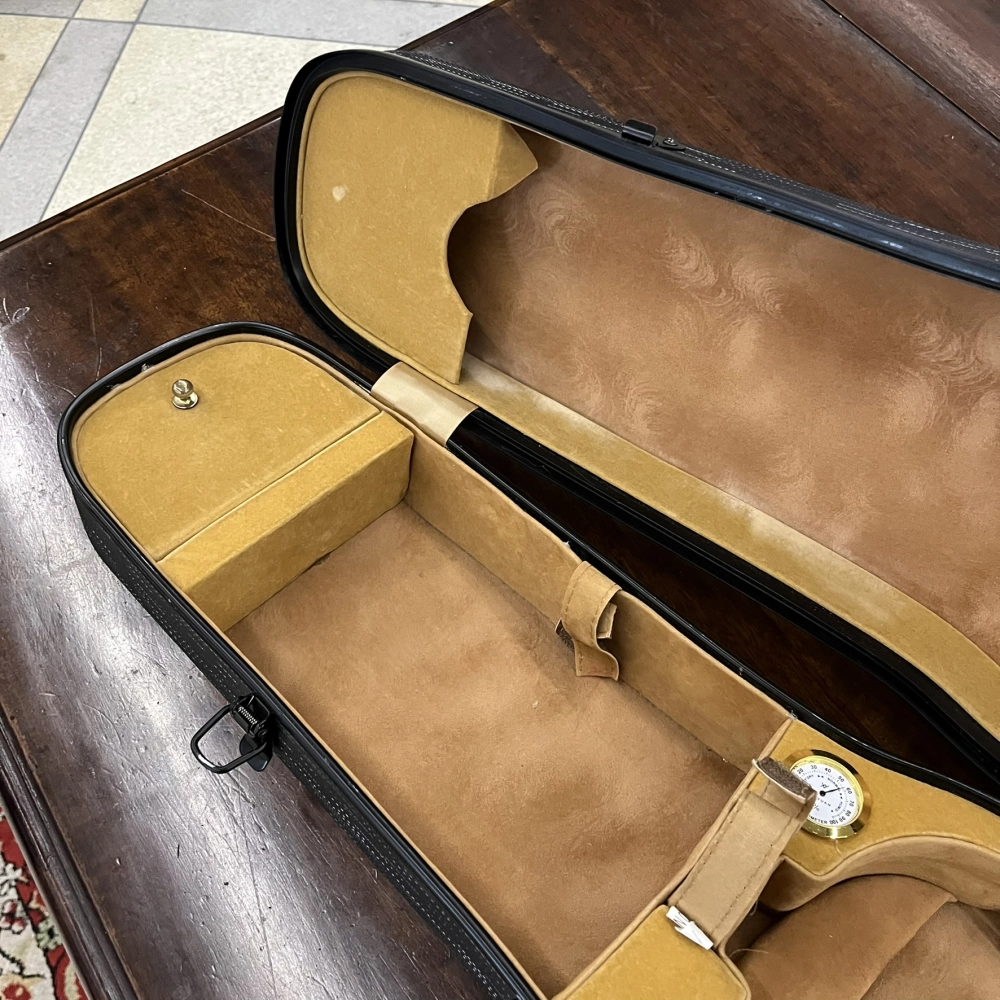 Estojo Case Violino Antoni Marsale Fibra Formato Matt Black - Avaria U132 Estojo Case Violino Antoni Marsale Fibra Formato Matt Black - Avaria U132