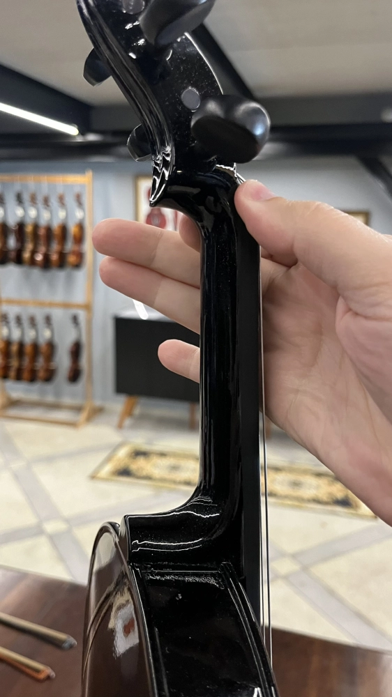 Violino Tarttan Série 100 Preto Brilho 4/4 - Avaria U122