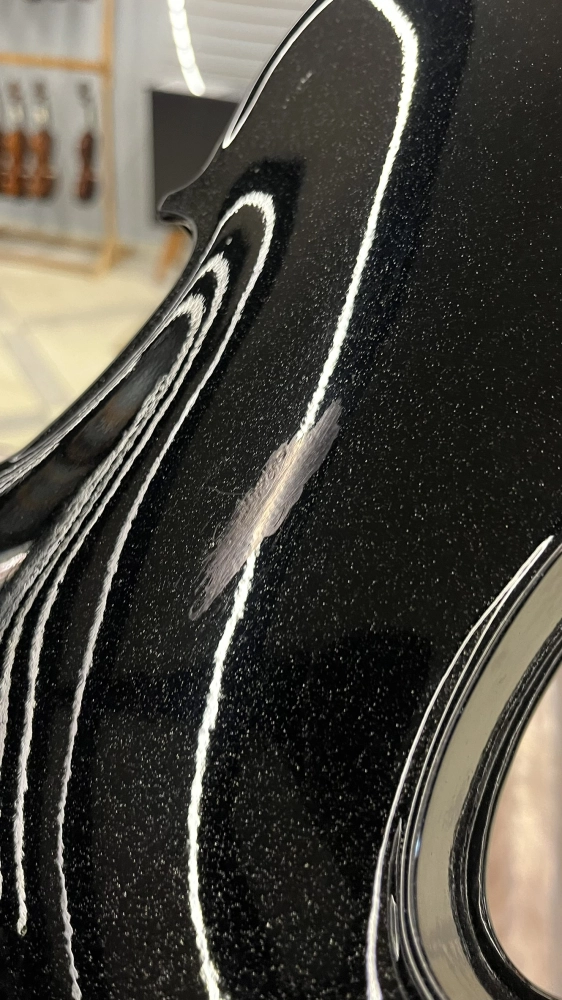 Violino Tarttan Série 100 Preto Brilho 4/4 - Avaria U122